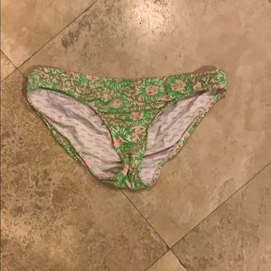 REDUCED - SELL BY 6/17 Lilly swim bottoms